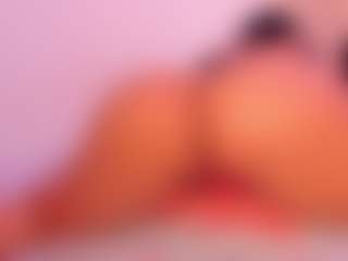 Live cam show with NinaPetite - Curvy MILF on EXY