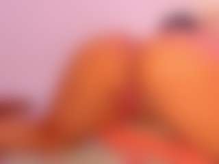 Live cam show with NinaPetite - MILF Teen (18+) on Camsoda
