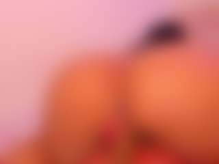 Live cam show with NinaPetite - Fetish MILF on SmokeAndPoke
