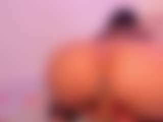Live cam show with NinaPetite - BBW MILF on Fling VIP Chat