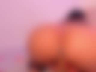 Live cam show with NinaPetite - College Teen (18+) on Camsoda