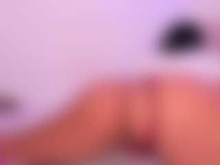 Live cam show with NinaPetite - Brown Eyes on sexylive.show