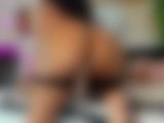 shantal's Live Sex Cam Show