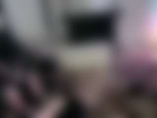 Live cam show with Strella Kat - Blow on Camsoda