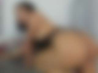 Live cam show with ambersmithx - Black Shaved Pussy on SpunkLive