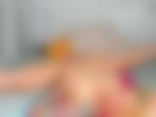 nicki_thick MILF webcam performer live streaming