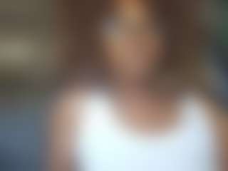 Goddess RisQueJ MILF webcam performer live streaming