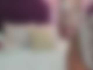Live cam show with erickscharlotte - Facial on PervPlay.com