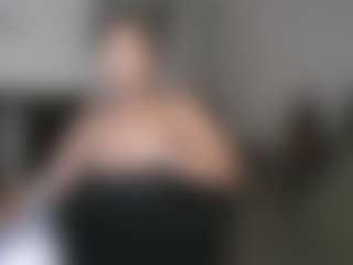 Live cam show with Mali J - HD Curvy on TastyBlacksLive