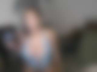 Live cam show with Mali J - Pornstar Small Tits on sexylivex.com