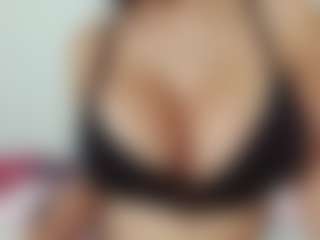 bluediamond18's Live Sex Cam Show