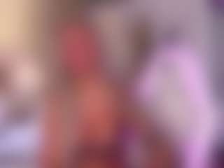 Alicia MILF webcam performer live streaming