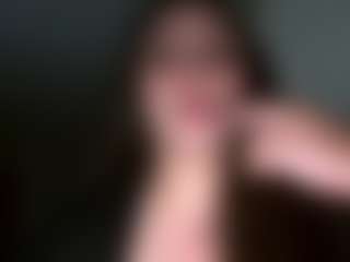 ninaloveshead's Live Sex Cam Show
