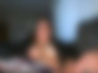ninaloveshead's Live Sex Cam Show