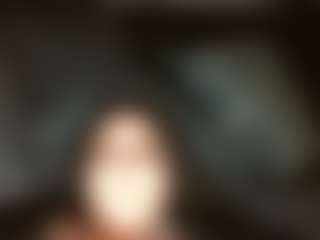 ninaloveshead's Live Sex Cam Show