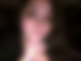ninaloveshead's Live Sex Cam Show