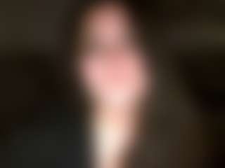 ninaloveshead's Live Sex Cam Show