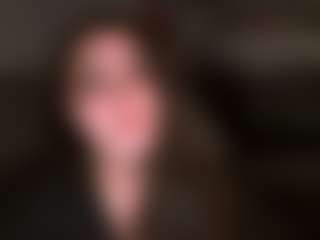 ninaloveshead's Live Sex Cam Show