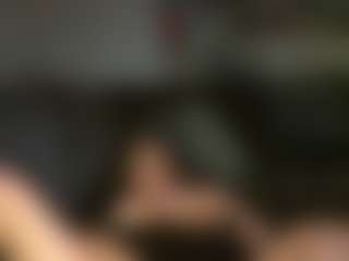 ninaloveshead's Live Sex Cam Show