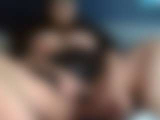 ninaloveshead's Live Sex Cam Show