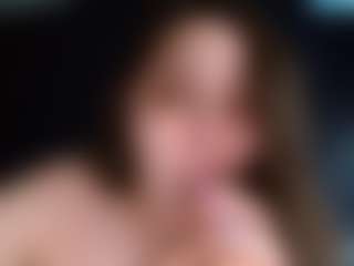 ninaloveshead's Live Sex Cam Show