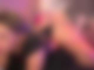 crystalcherr's Live Sex Cam Show