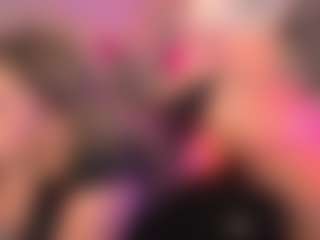 Live cam show with crystalcherr - Twerk on Fit Hotties