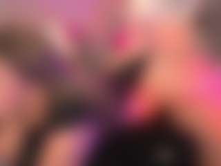 Live cam show with crystalcherr - Young Adult on Stripli.com