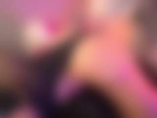 crystalcherr's Live Sex Cam Show