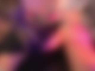 crystalcherr's Live Sex Cam Show