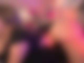 Live cam show with crystalcherr - Teen (18+) on Stripli.com