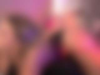 crystalcherr's Live Sex Cam Show