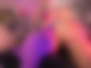 crystalcherr's Live Sex Cam Show