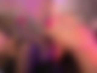 crystalcherr's Live Sex Cam Show