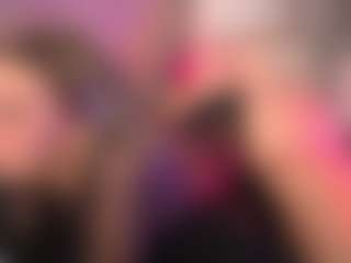 crystalcherr's Live Sex Cam Show