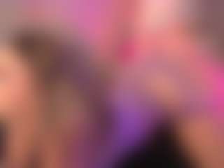 crystalcherr's Live Sex Cam Show