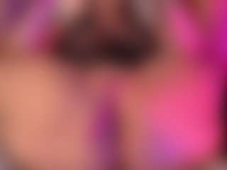 Live cam show with crystalcherr - Squirt Teen (18+) on Milfs Live