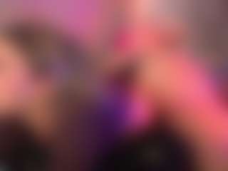 crystalcherr's Live Sex Cam Show