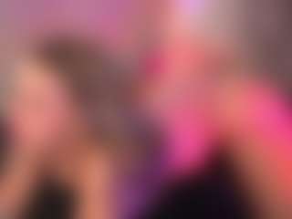 Live cam show with crystalcherr - Ass Clapping on Camsoda