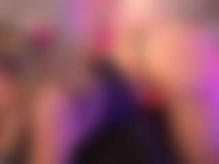 crystalcherr's Live Sex Cam Show