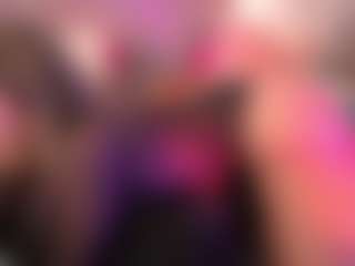 crystalcherr's Live Sex Cam Show