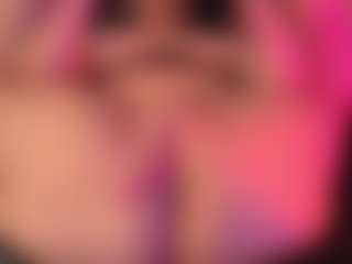 Live cam show with crystalcherr - Twerk on Camsoda