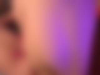 crystalcherr's Live Sex Cam Show