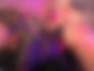 crystalcherr's Live Sex Cam Show