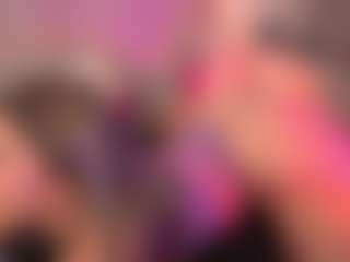 crystalcherr's Live Sex Cam Show