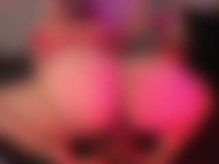 Live cam show with crystalcherr - Athletic Teen (18+) on Camming Site