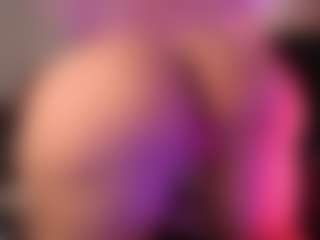 crystalcherr's Live Sex Cam Show