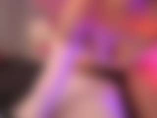 crystalcherr's Live Sex Cam Show