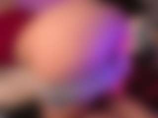 Live cam show with crystalcherr - Blowjob on 1on1-livenow