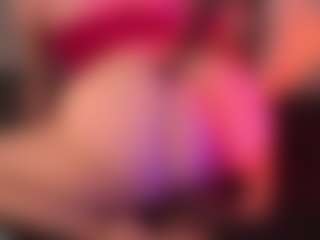 Live cam show with crystalcherr - Cute on dropp.cam